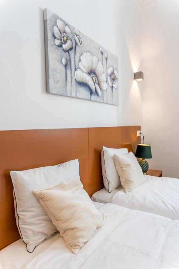 Guest House - Palacio Diana Évora Dış mekan fotoğraf
